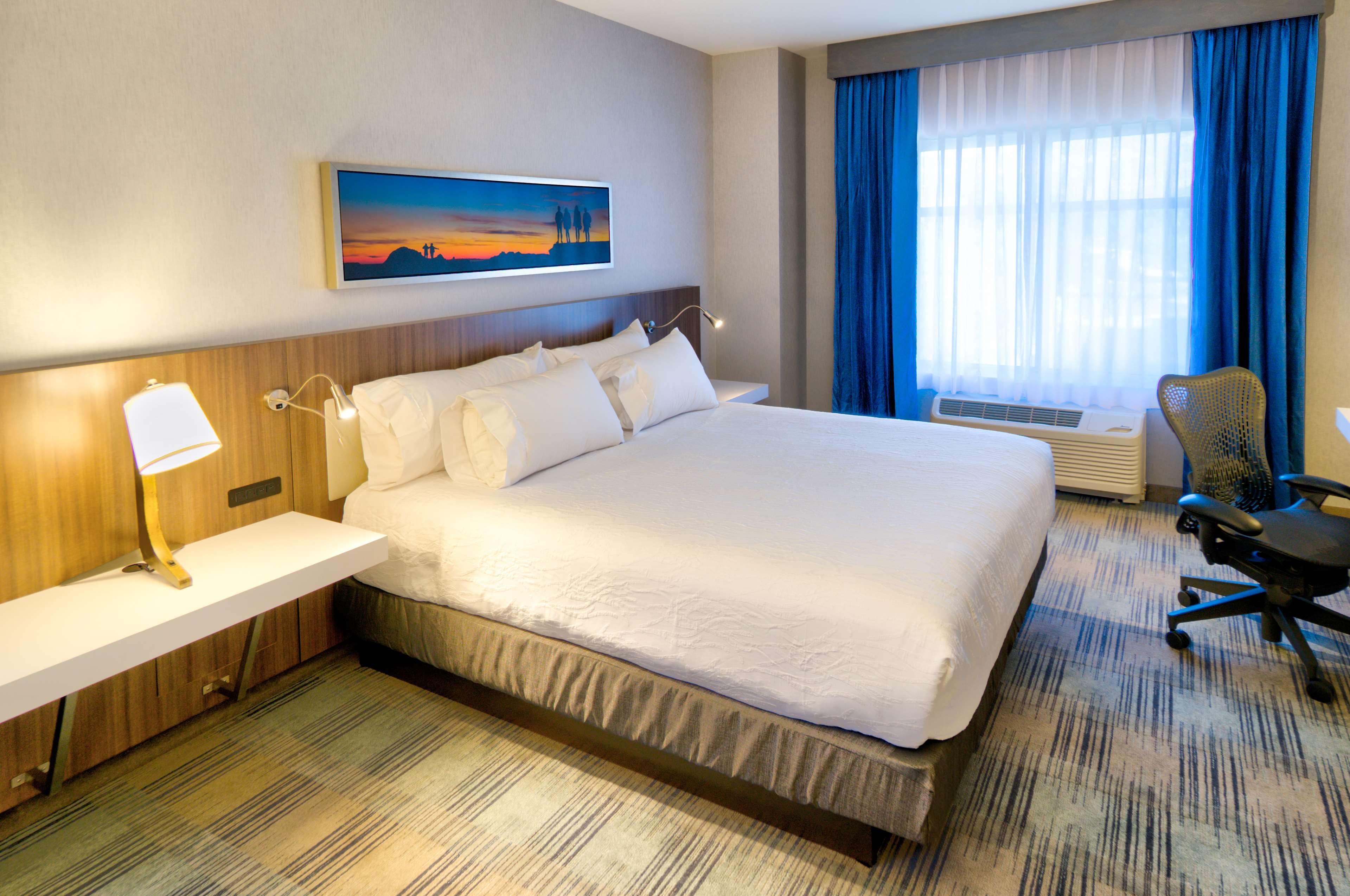 Hilton Garden Inn Santa Barbara/Голета Экстерьер фото