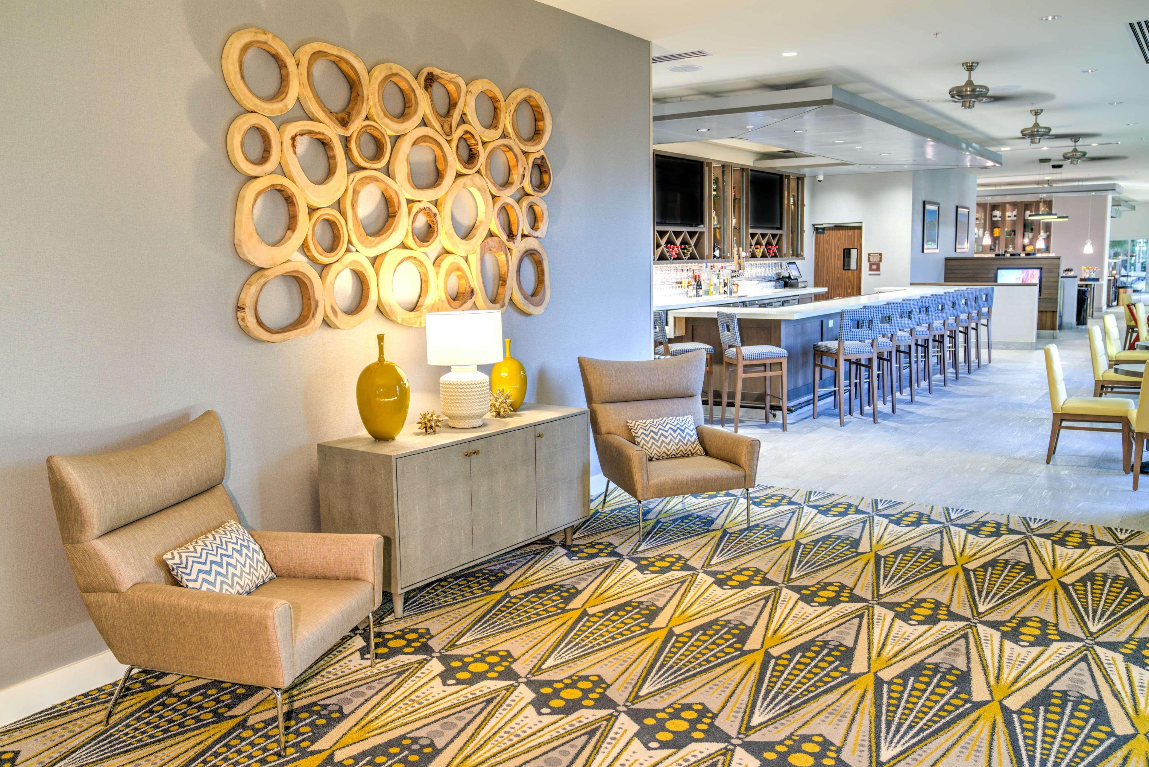 Hilton Garden Inn Santa Barbara/Голета Экстерьер фото