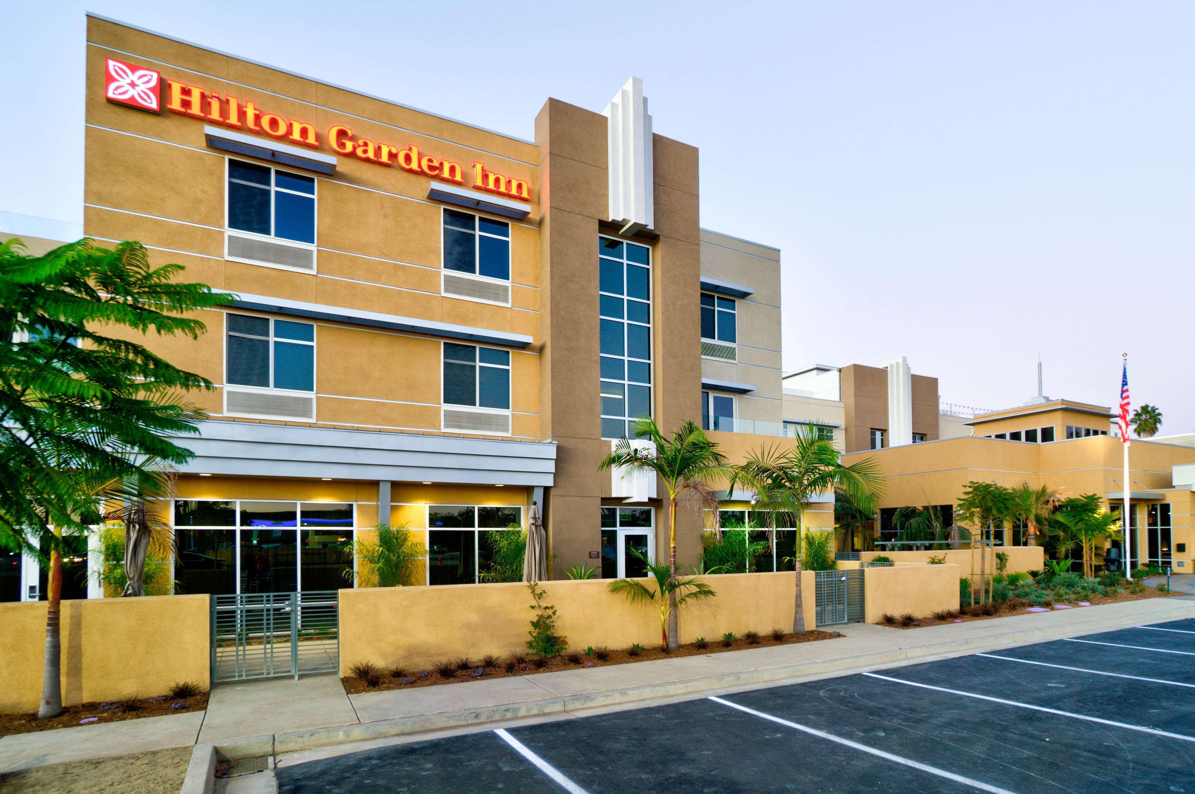 Hilton Garden Inn Santa Barbara/Голета Экстерьер фото