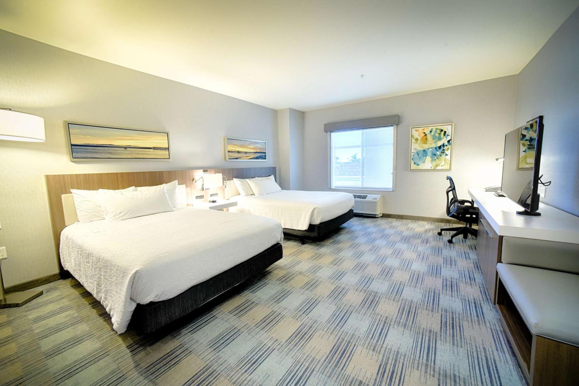 Hilton Garden Inn Santa Barbara/Голета Экстерьер фото