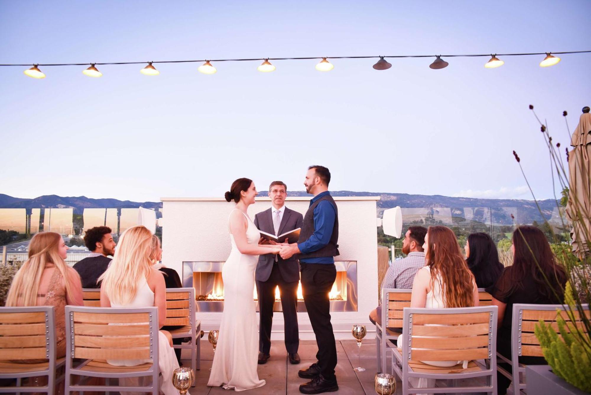 Hilton Garden Inn Santa Barbara/Голета Экстерьер фото