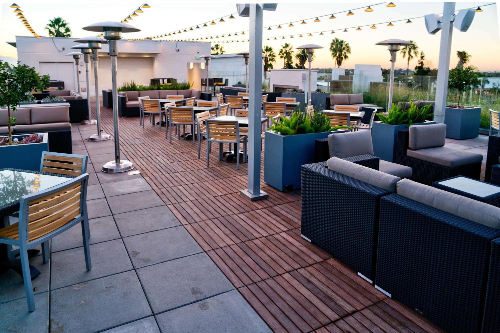 Hilton Garden Inn Santa Barbara/Голета Экстерьер фото